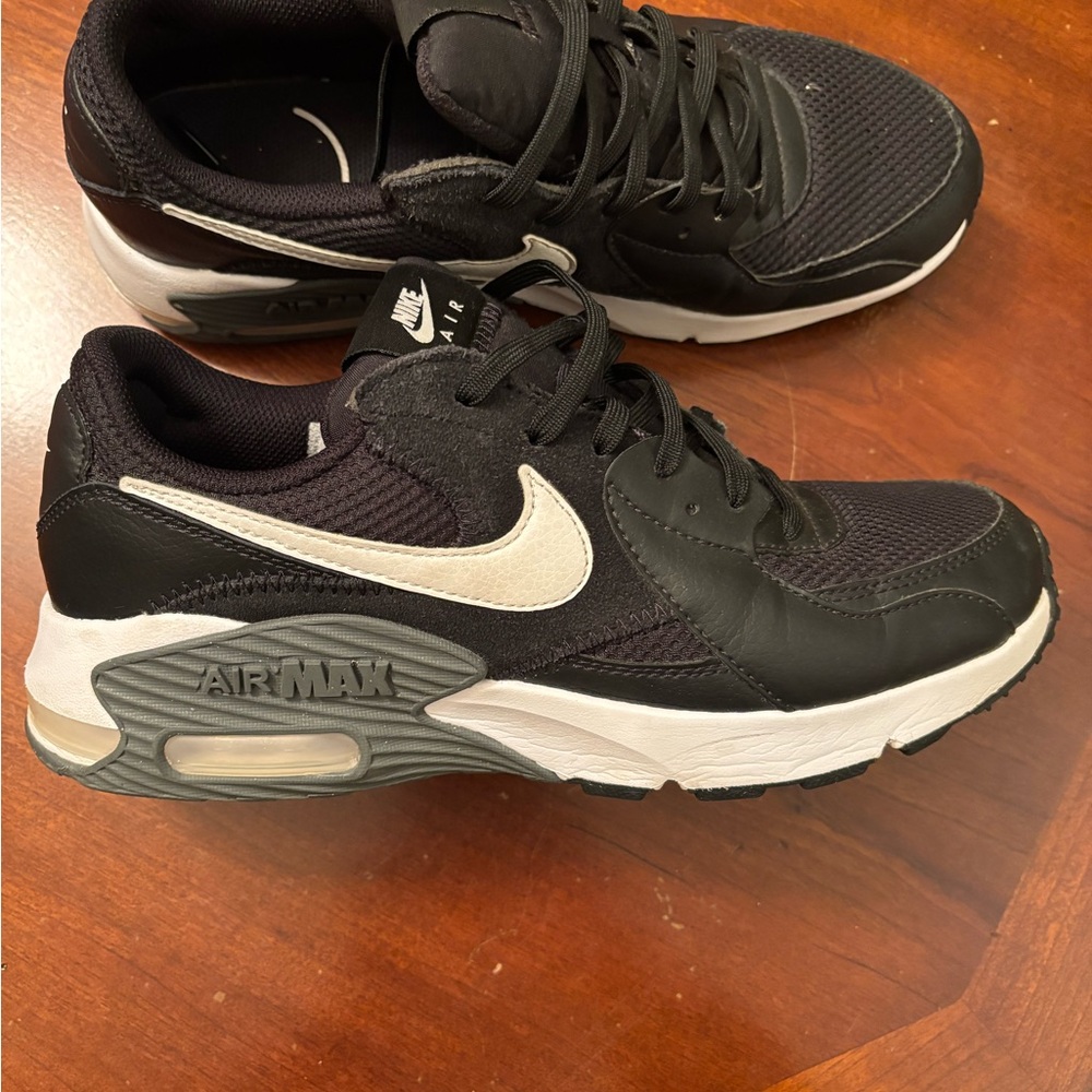 Women’s Nike Air Max